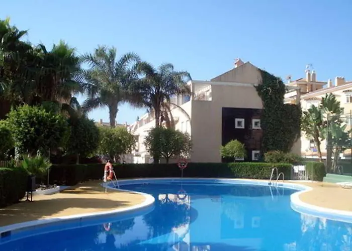 Leo Varios Hotel