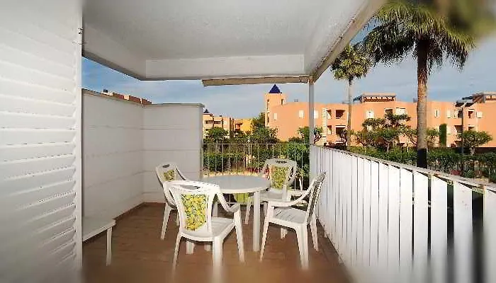 Hotel Leo Varios